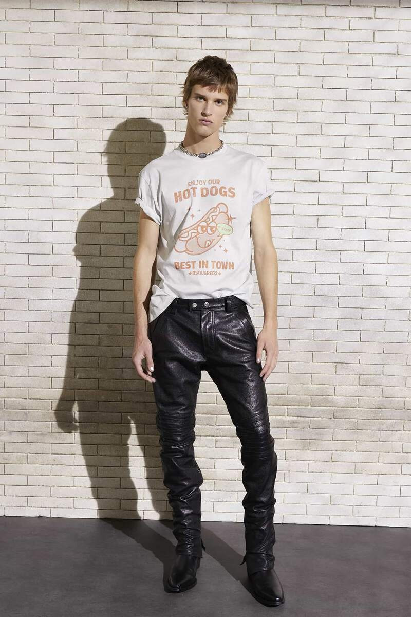 HOT DOGS REGULAR FIT T-SHIRT 6