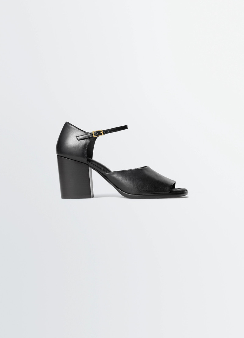 HEELED SANDALS IN GLOSSY LEATHER 1