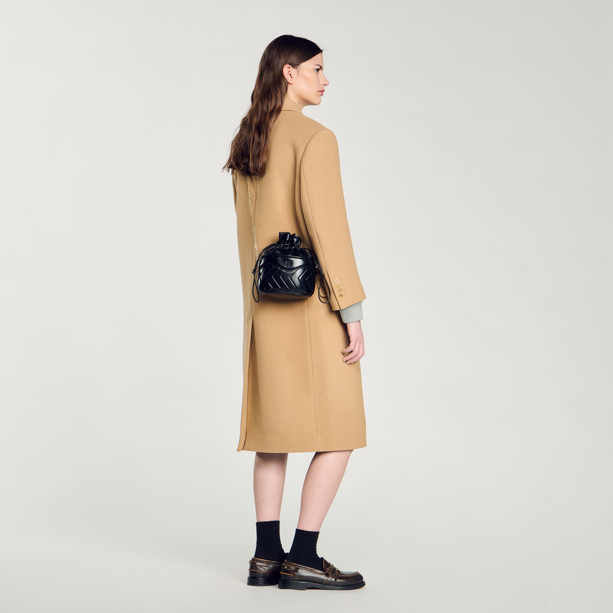 LE BONBON QUILT LEATHER BUCKET BAG 5