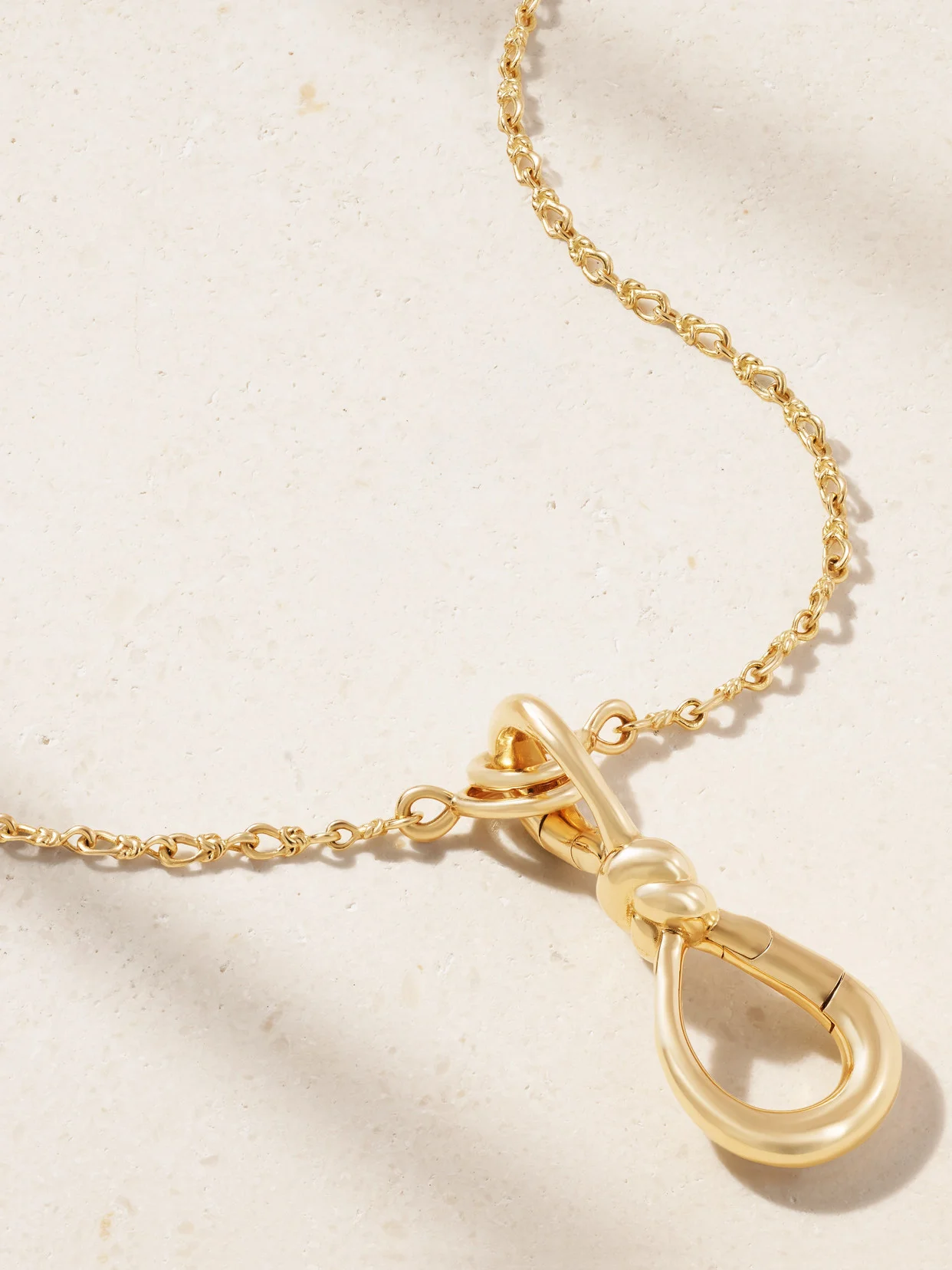Small True Lover's Knot Lock + Chain 18-karat Gold Necklace - 1