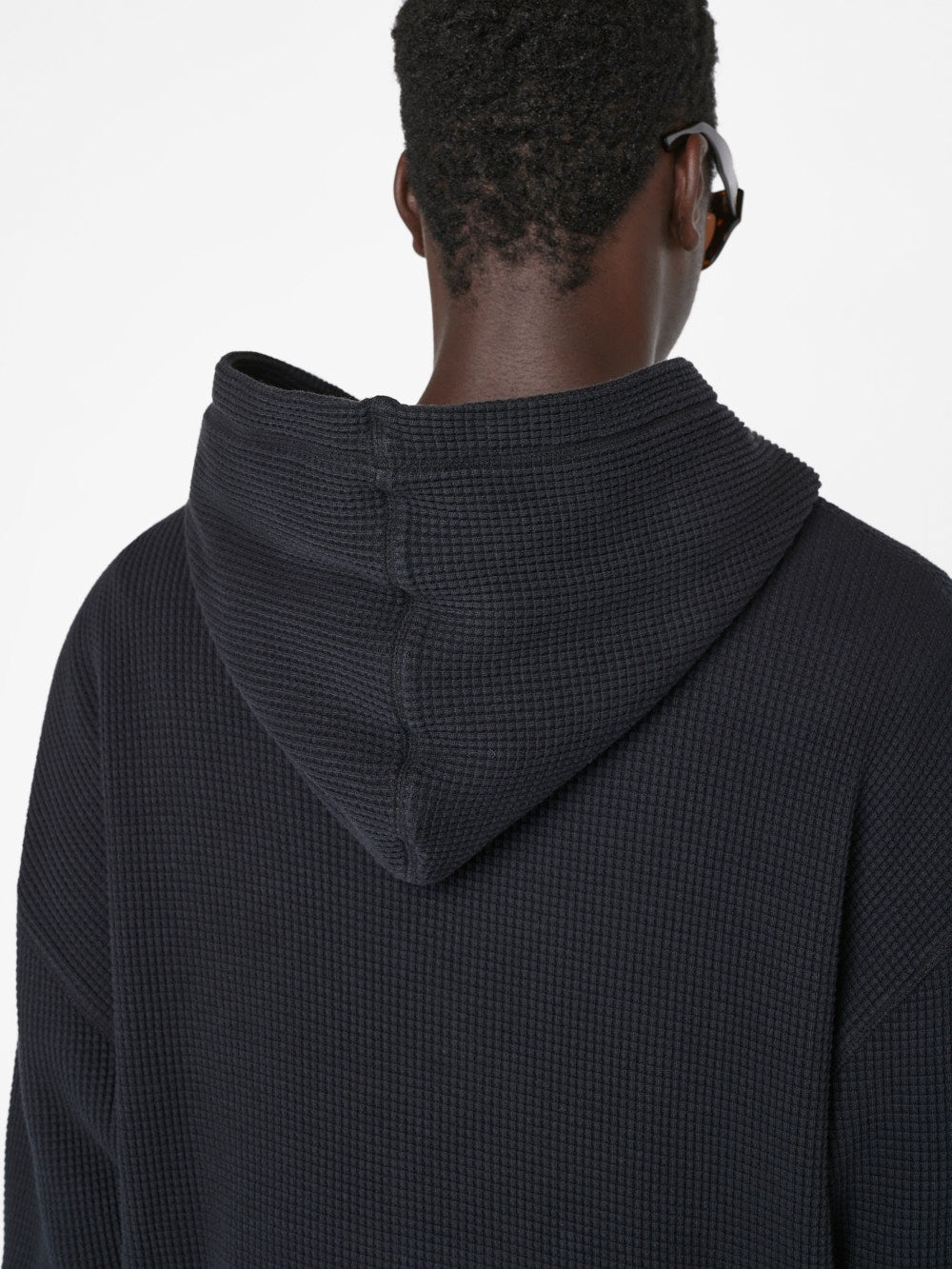 Waffle Textured  Hoodie in Noir - 4