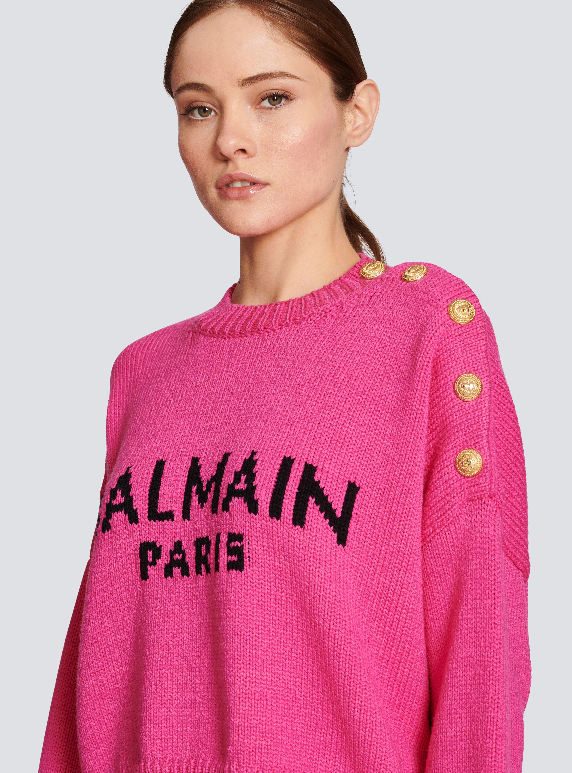 Balmain logo cropped knit jumper - 7