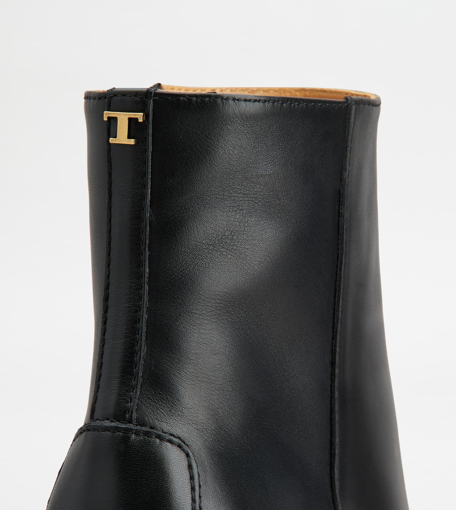 ANKLE BOOTS IN LEATHER - BLACK - 7
