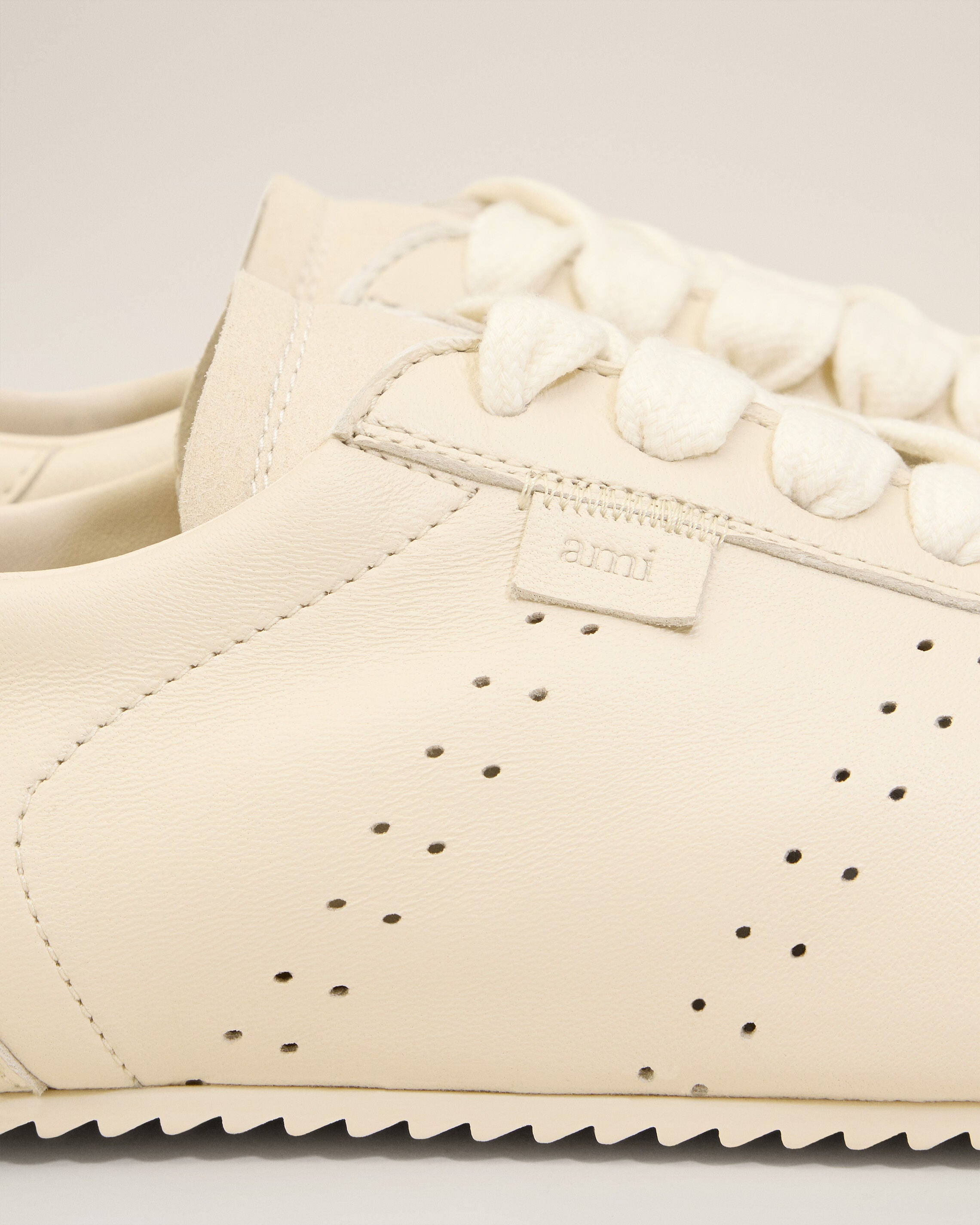 WHITE SMOOTH LEATHER LOW TOP STEP SNEAKERS - 5