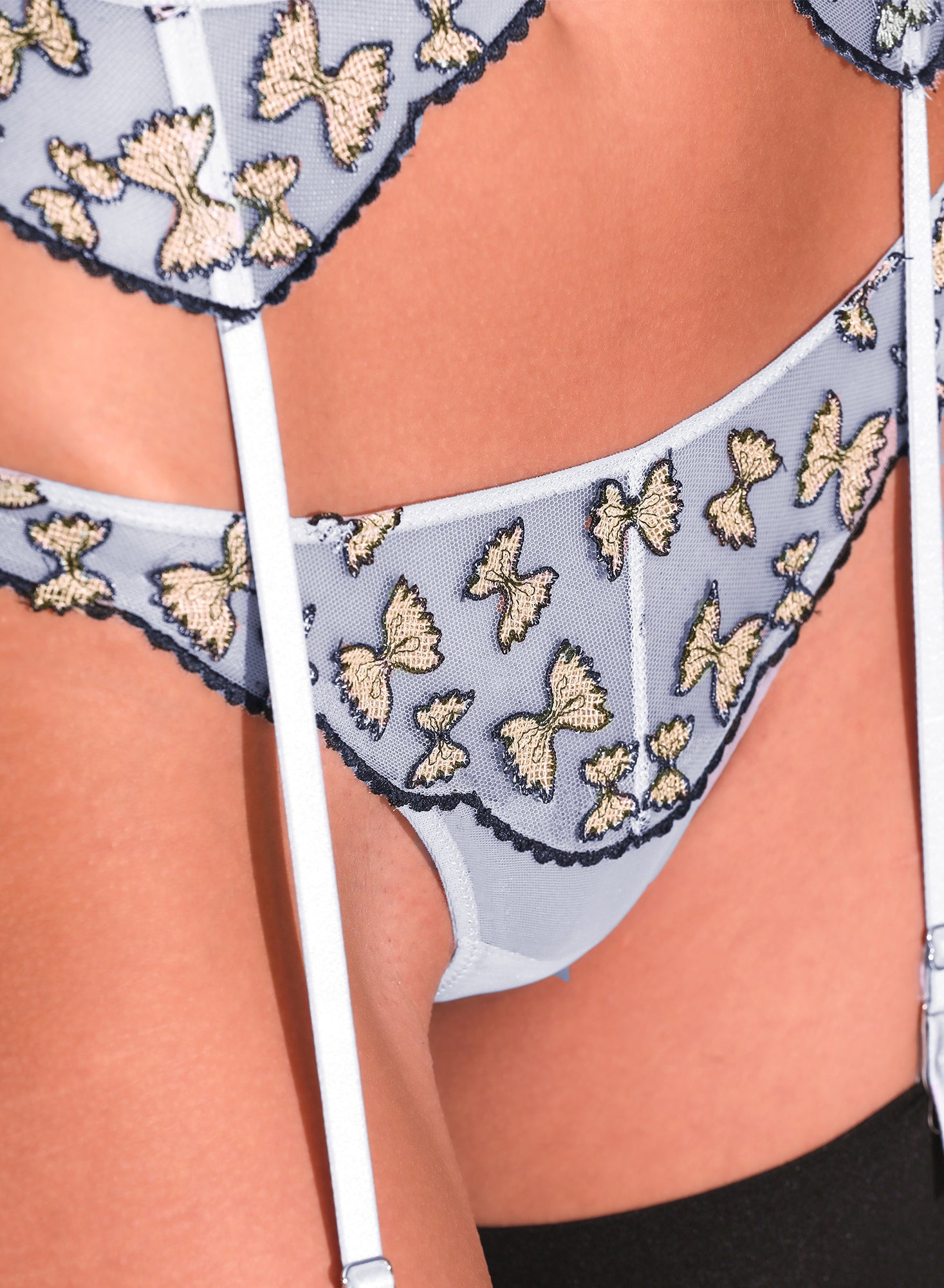 Farfalle Embroidery Thong - 4