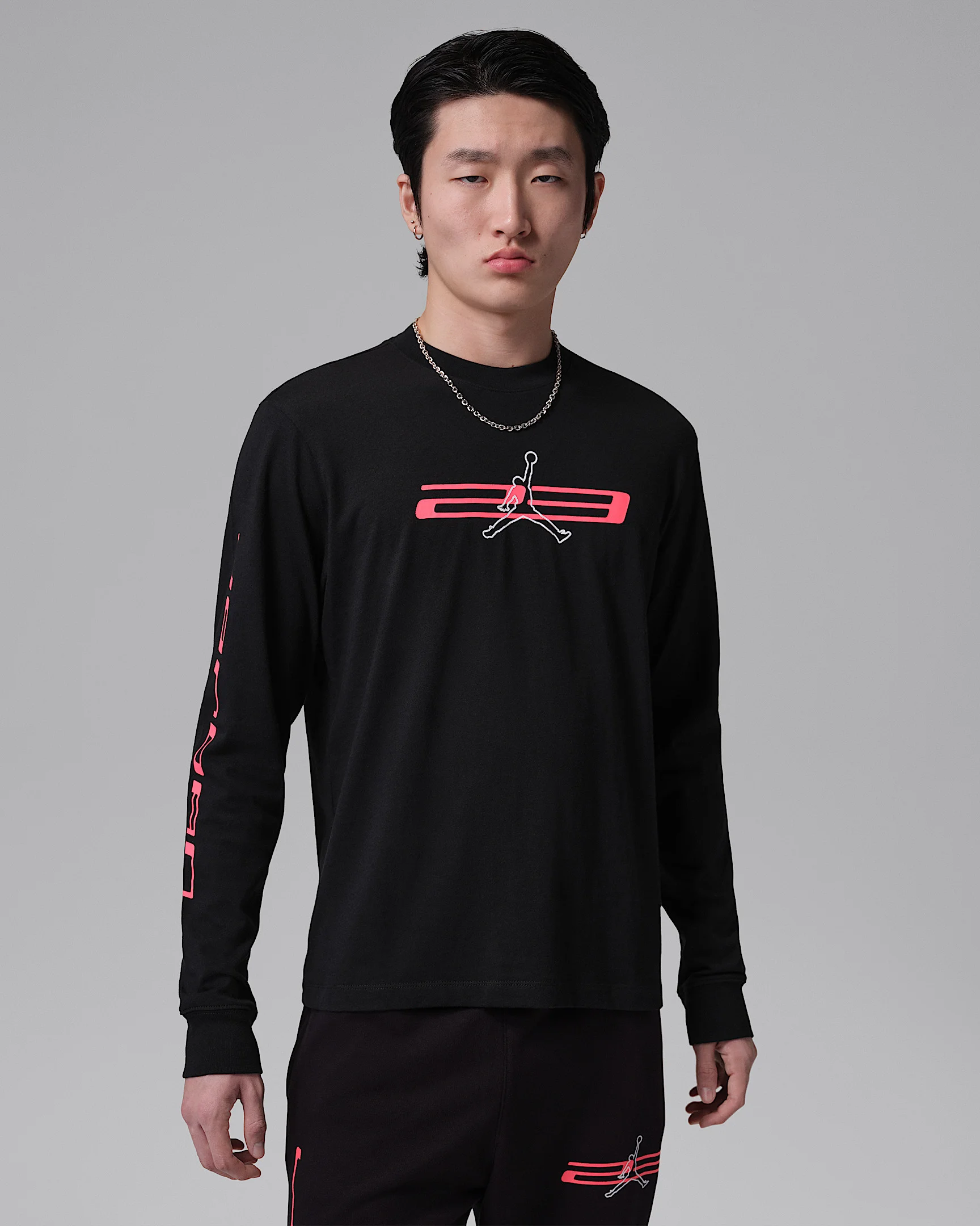 Jordan Sport Men's Dri-FIT Graphic Crewneck Sweatshirt - 1
