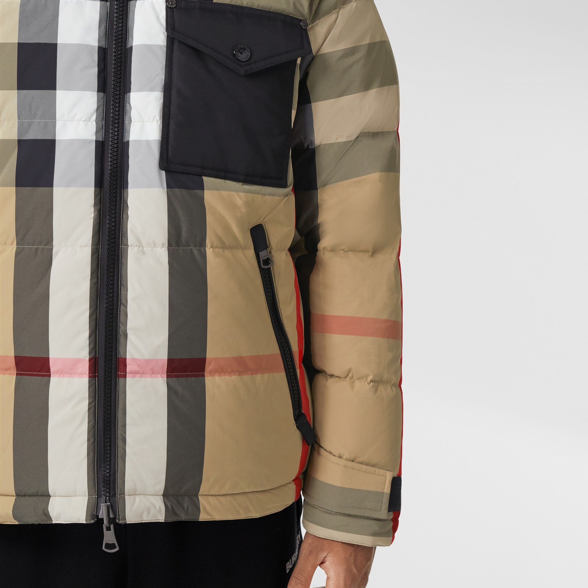 Check Nylon Reversible Hooded Puffer Jacket - 5