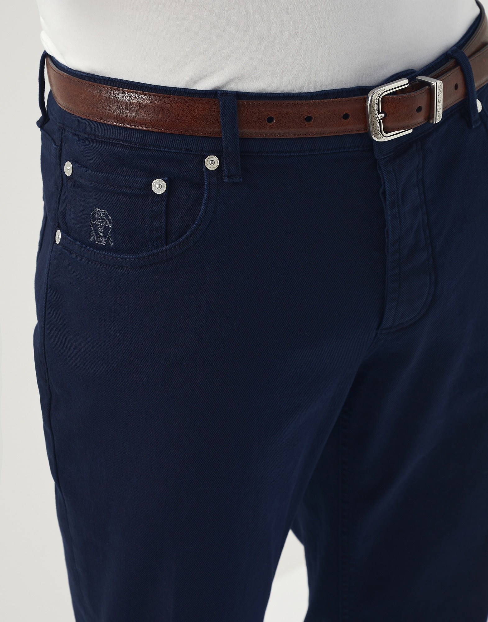 Dyed comfort denim traditional fit five-pocket trousers - 3