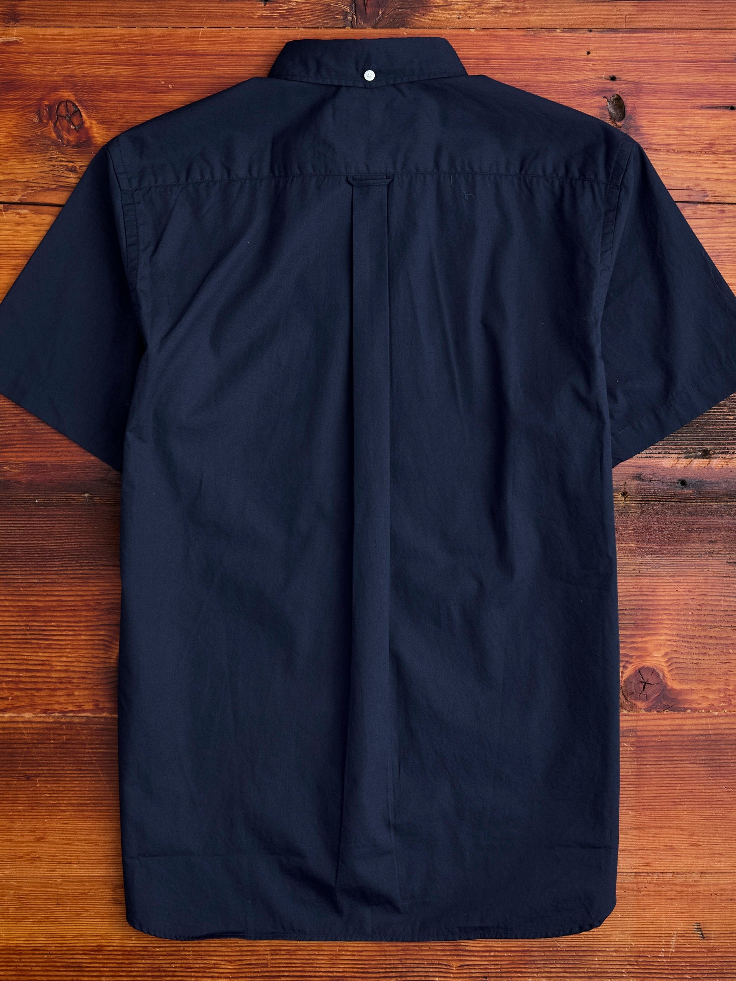 Broad Cloth Short Sleeve Button-Down Shirt in Navy - 11