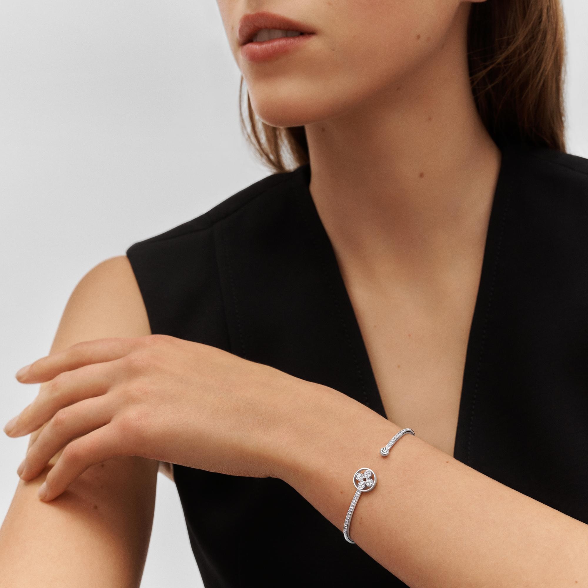 Idylle Blossom Twist Bracelet, White Gold And Diamonds - 2