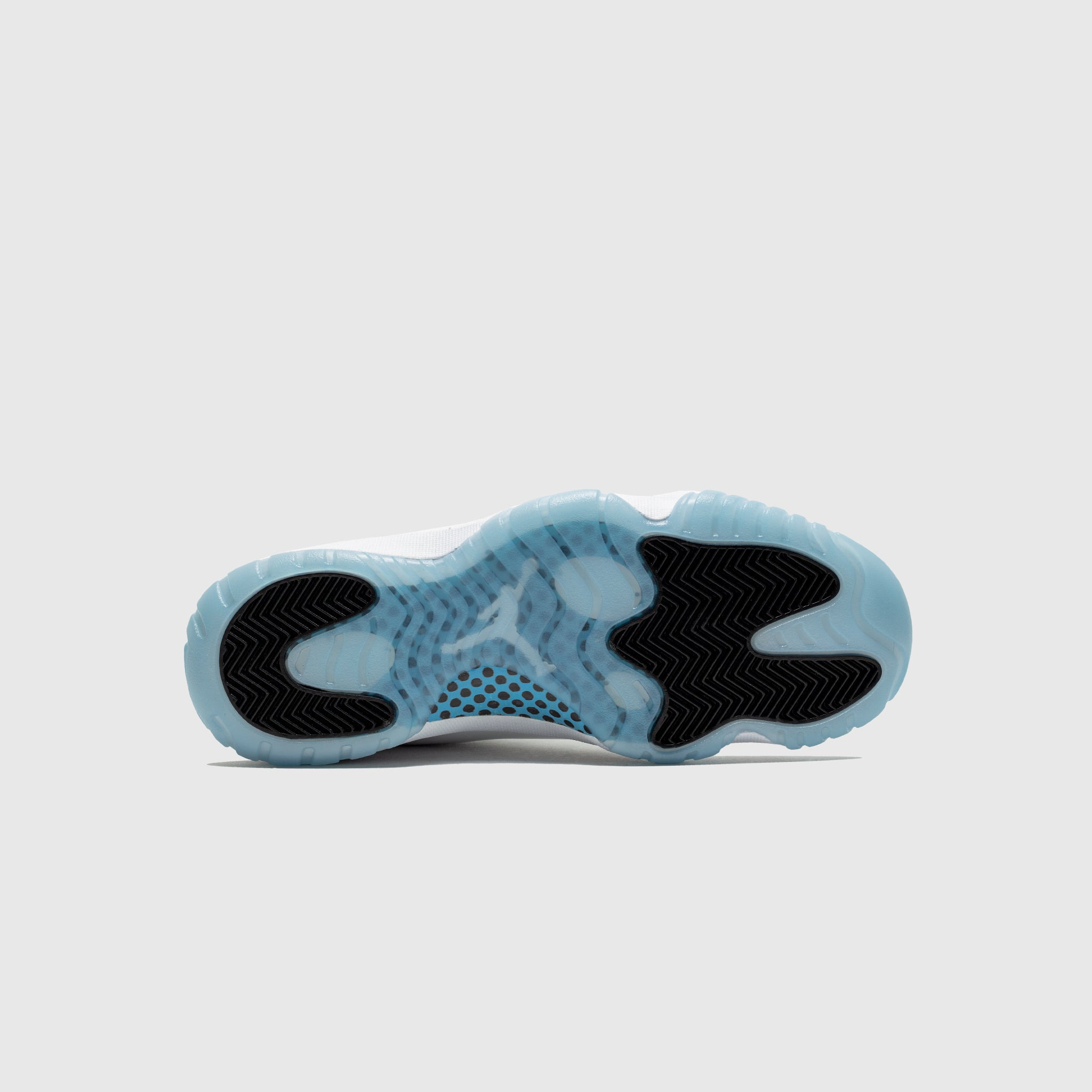 AIR JORDAN 11 RETRO "LEGEND BLUE" - 6