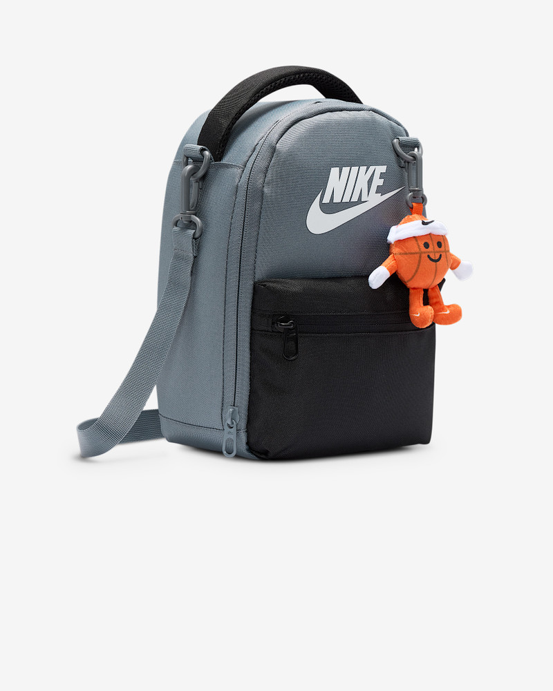 Nike Nike Buddies Lunch Tote (4L) outlook