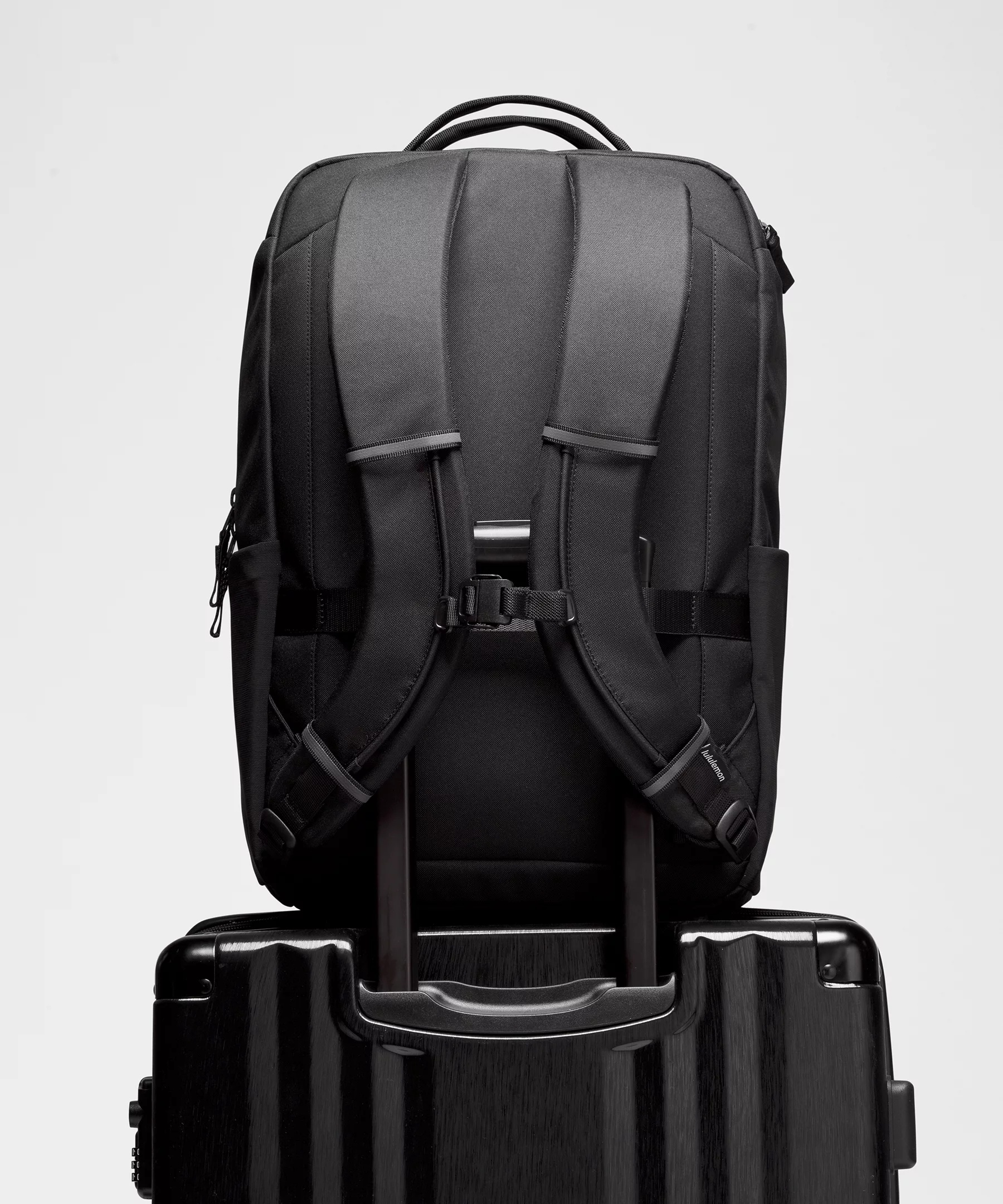 Double-Zip Backpack 22L - 7