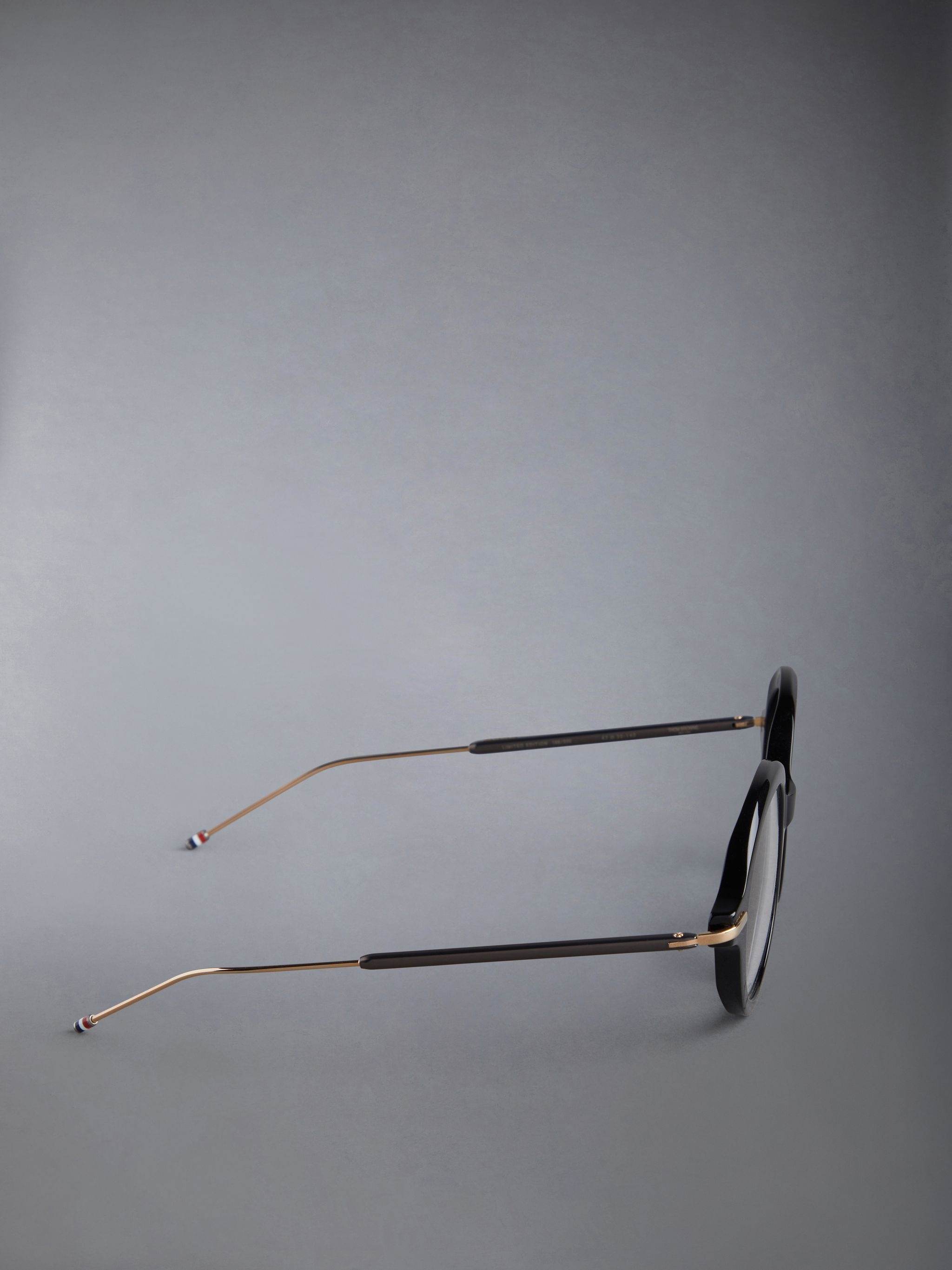 ROUND EYEGLASSES IN ACETATE AND TITANIUM - 4