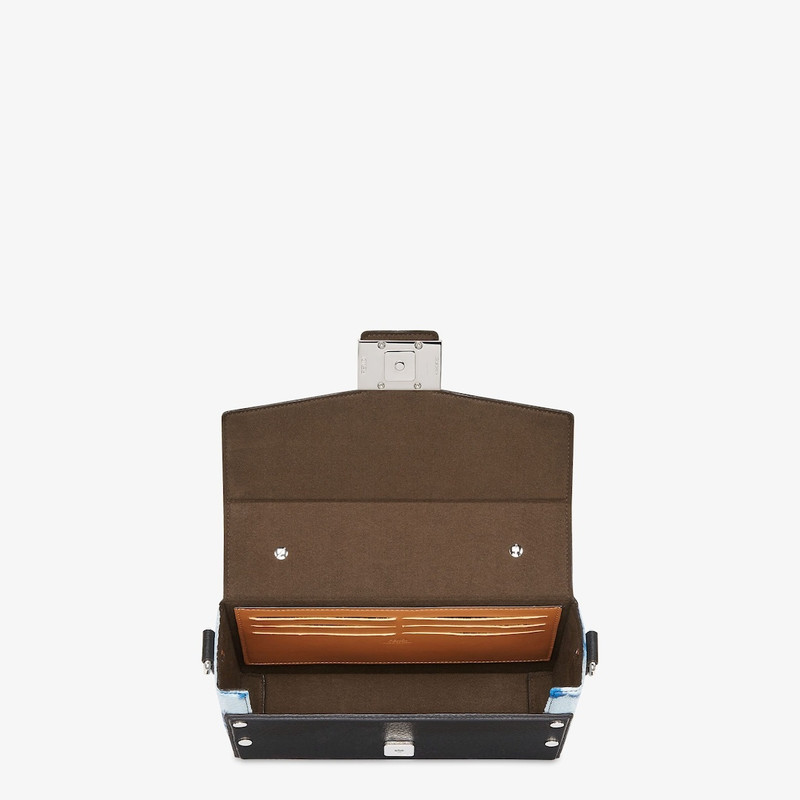 Soft Trunk Baguette 4