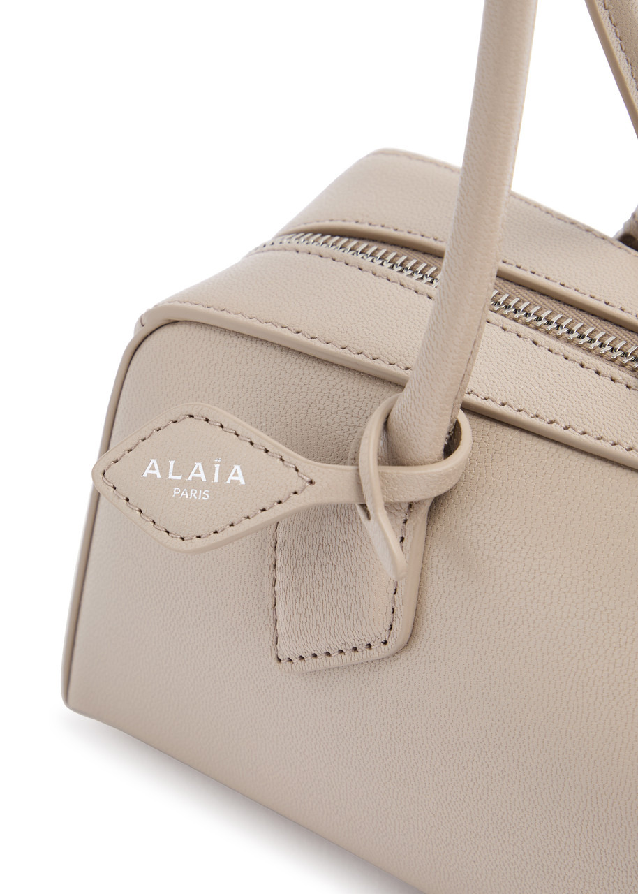 Alaïa Le Teckel Medium Grained Leather Shoulder bag - 3