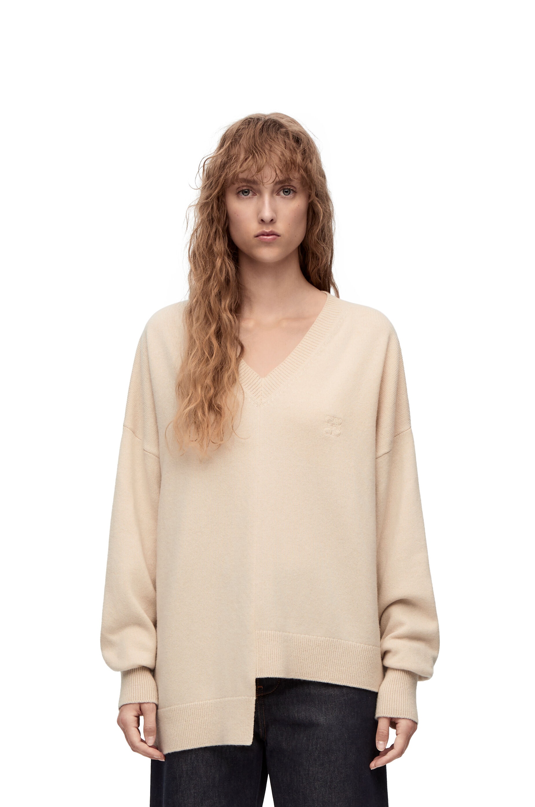 Asymmetric V-neck sweater in cashmere - 3