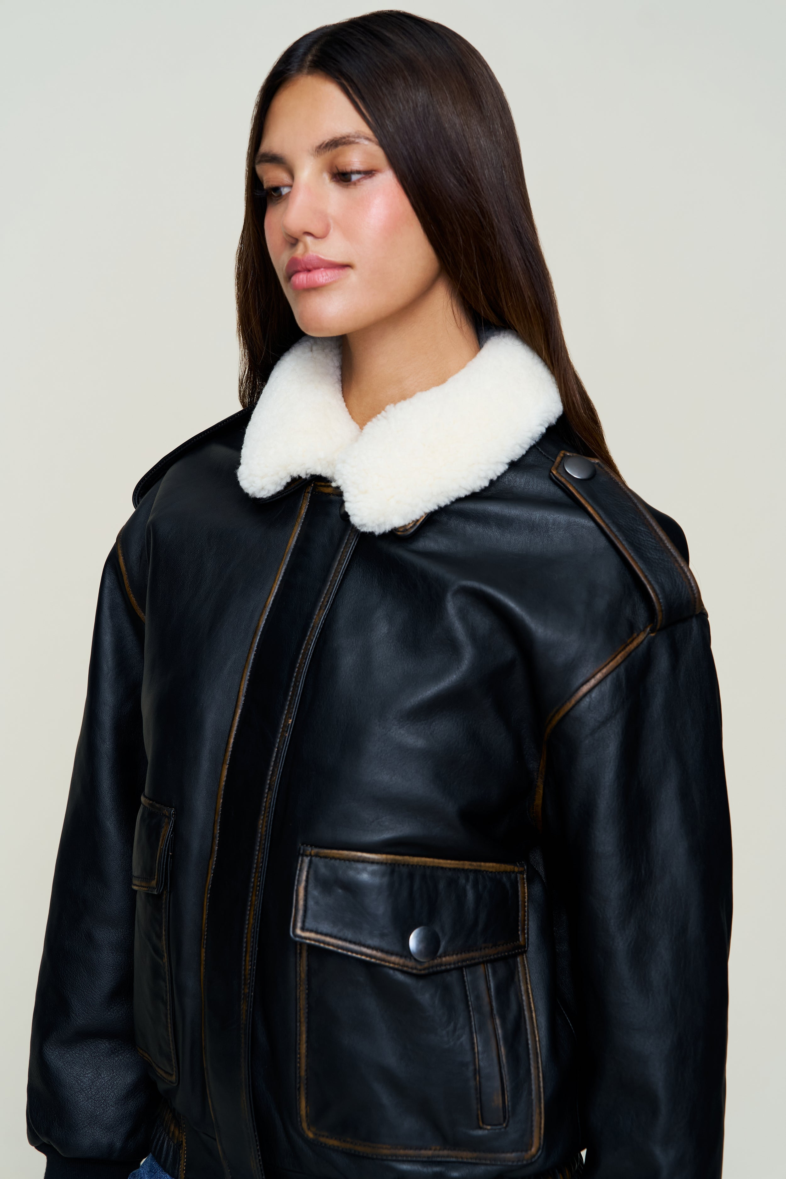 HUGO VINTAGE LEATHER BOMBER - 3