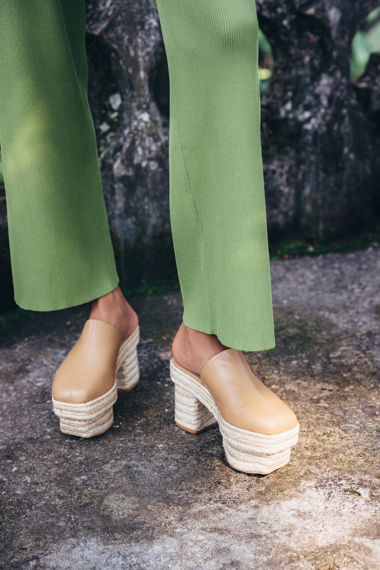 LEAH CLOG - 2