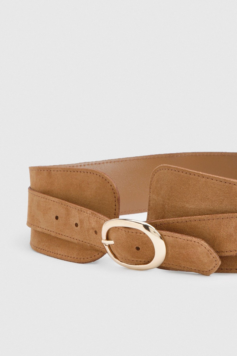 Wide Buckle Detail Suede Belt 3