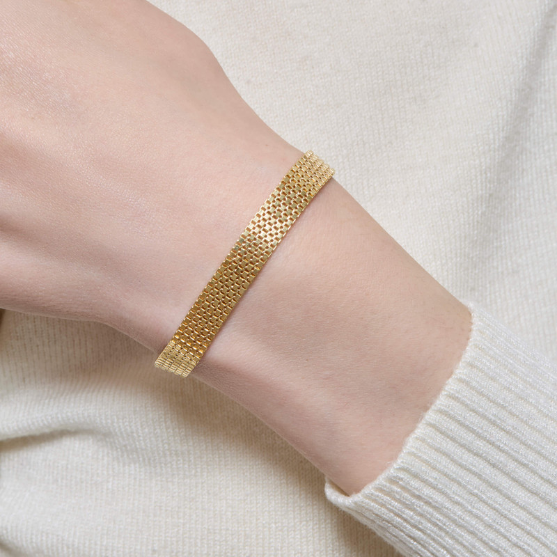 STONE AND STRAND Timeless Liquid Gold Bracelet outlook
