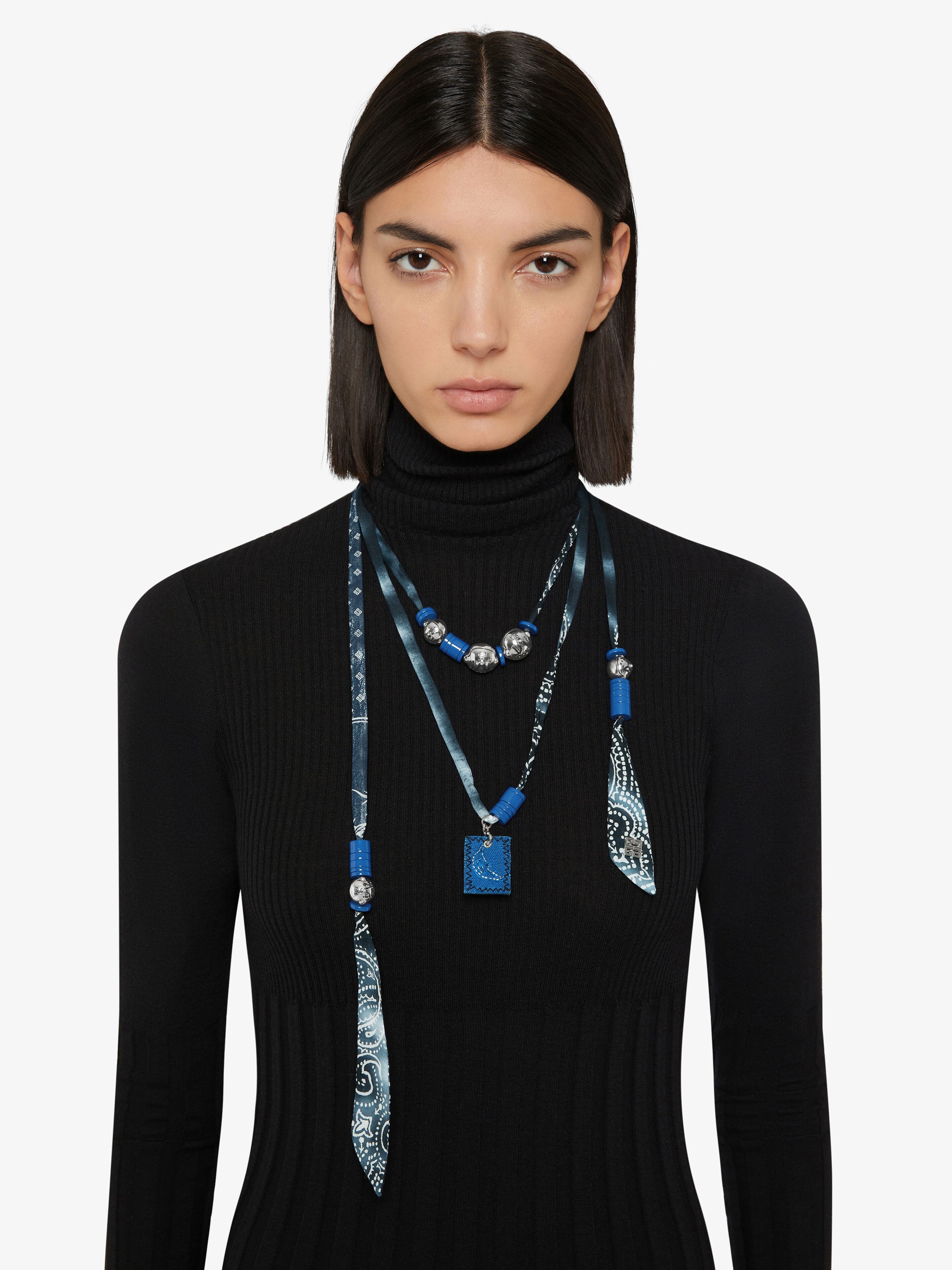 MOON NECKLACE IN METAL AND BANDANA - 4