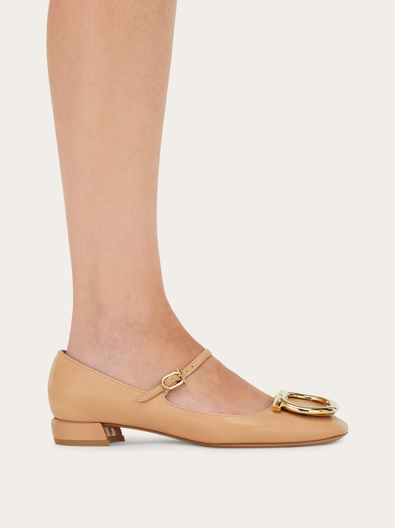 FERRAGAMO Maxi Gancini Mary Jane outlook