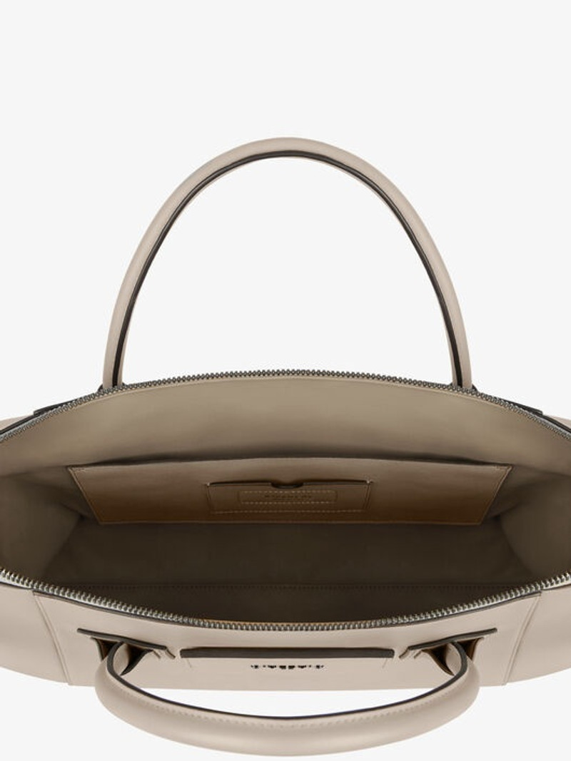 MEDIUM ANTIGONA SOFT BAG IN SMOOTH LEATHER 4