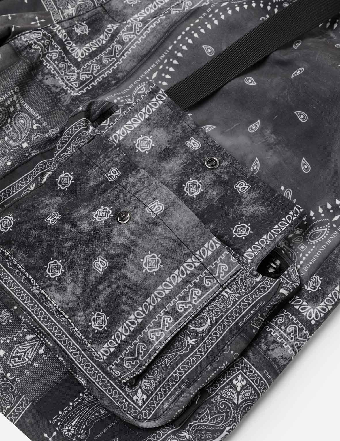 Allover Paisley Print Relax Fit Cargo Shorts - 10