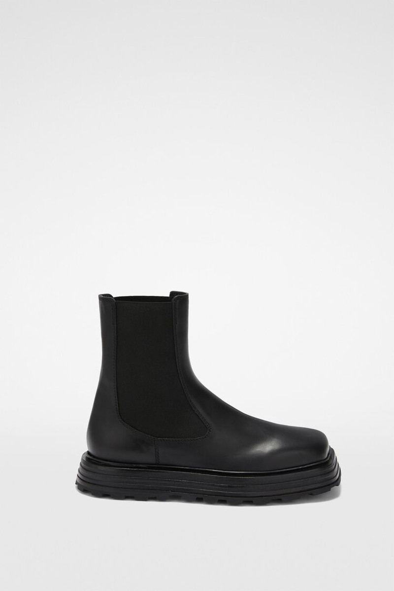 Chelsea Boots 1