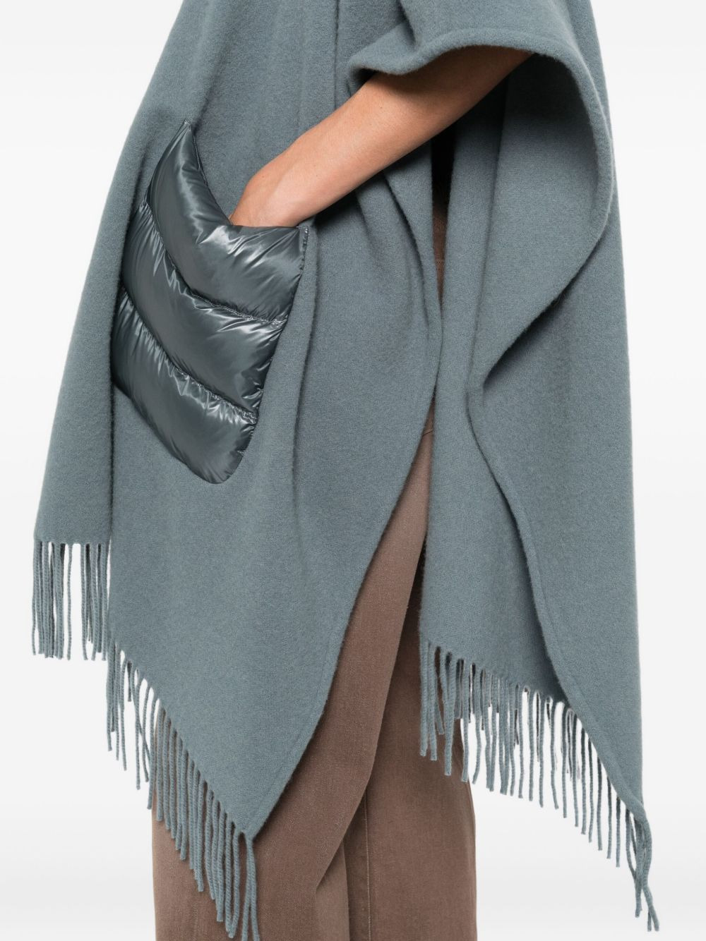 quilted-pocket fringed poncho - 5
