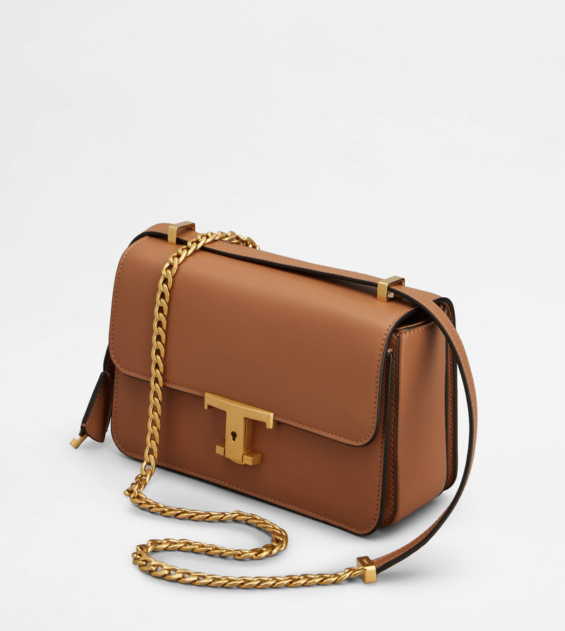 T TIMELESS FLAP BAG IN LEATHER MINI - BROWN 6