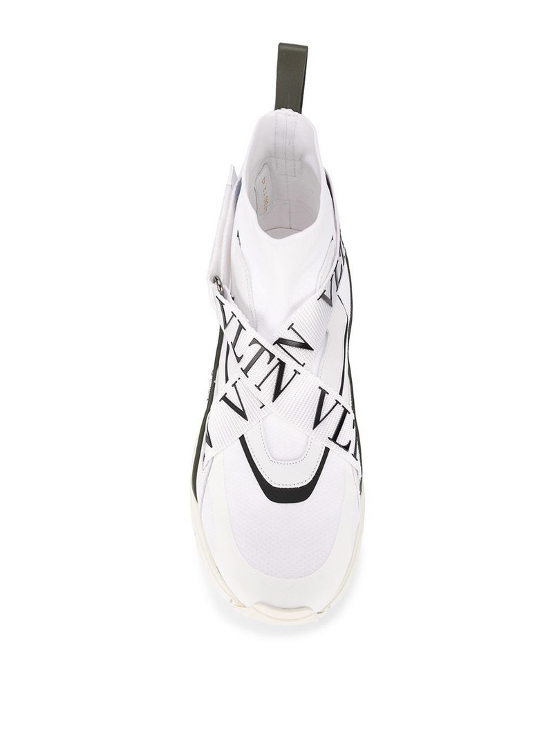 Heroes sneakers 4