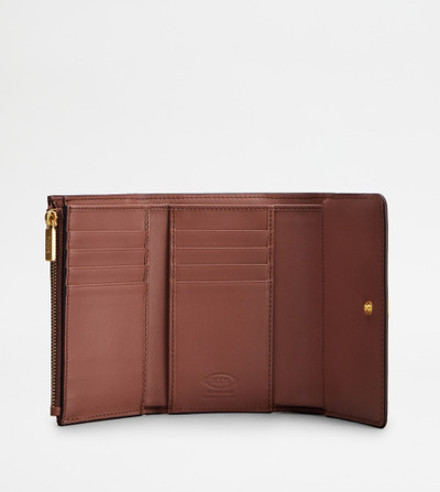 Tod's KATE WALLET IN LEATHER - BROWN outlook