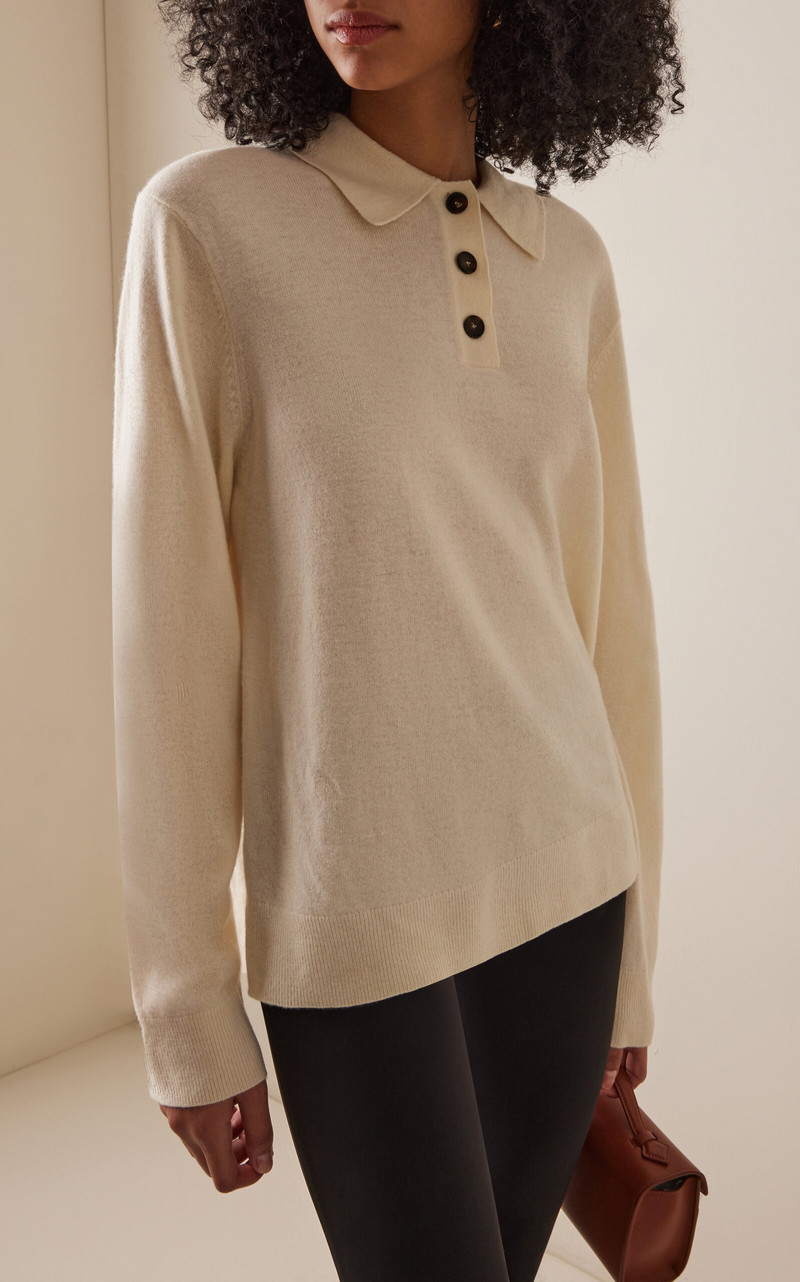 The . Garment Oversized Wool-Cashmere Sweater ivory outlook