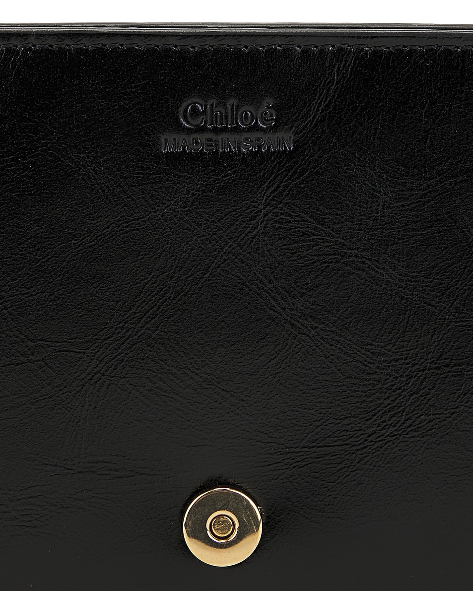 Iconic Chain Shoulder Bag - 6