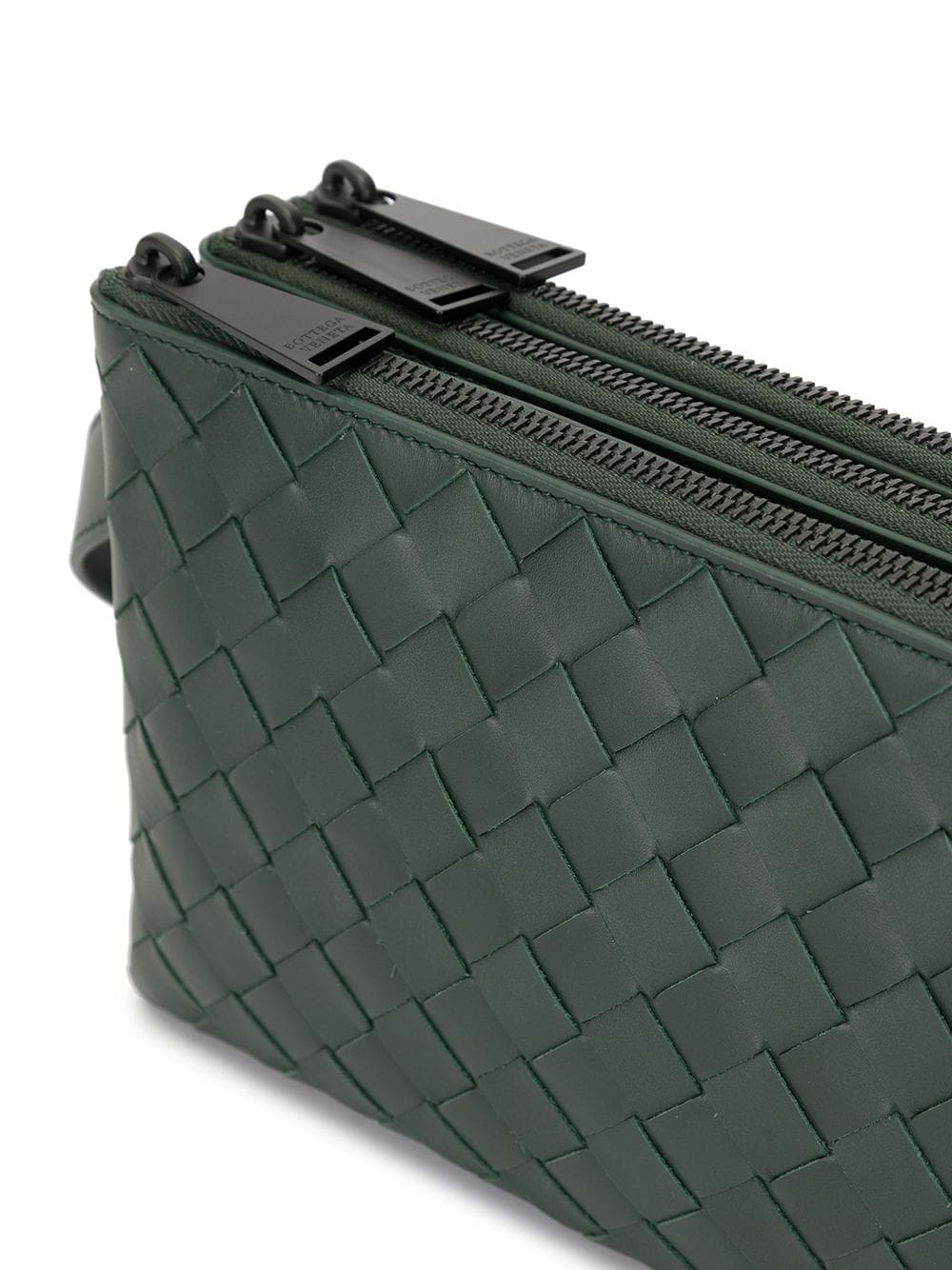 intrecciato weave messenger bag - 4