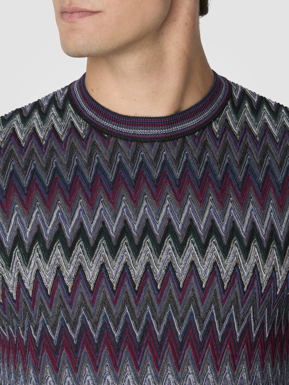Crew neck sweater with 3d zigzag pattern - 5