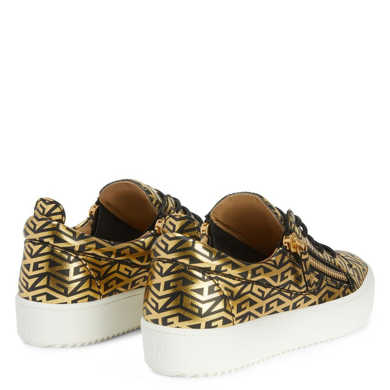 Gail Monogram 3