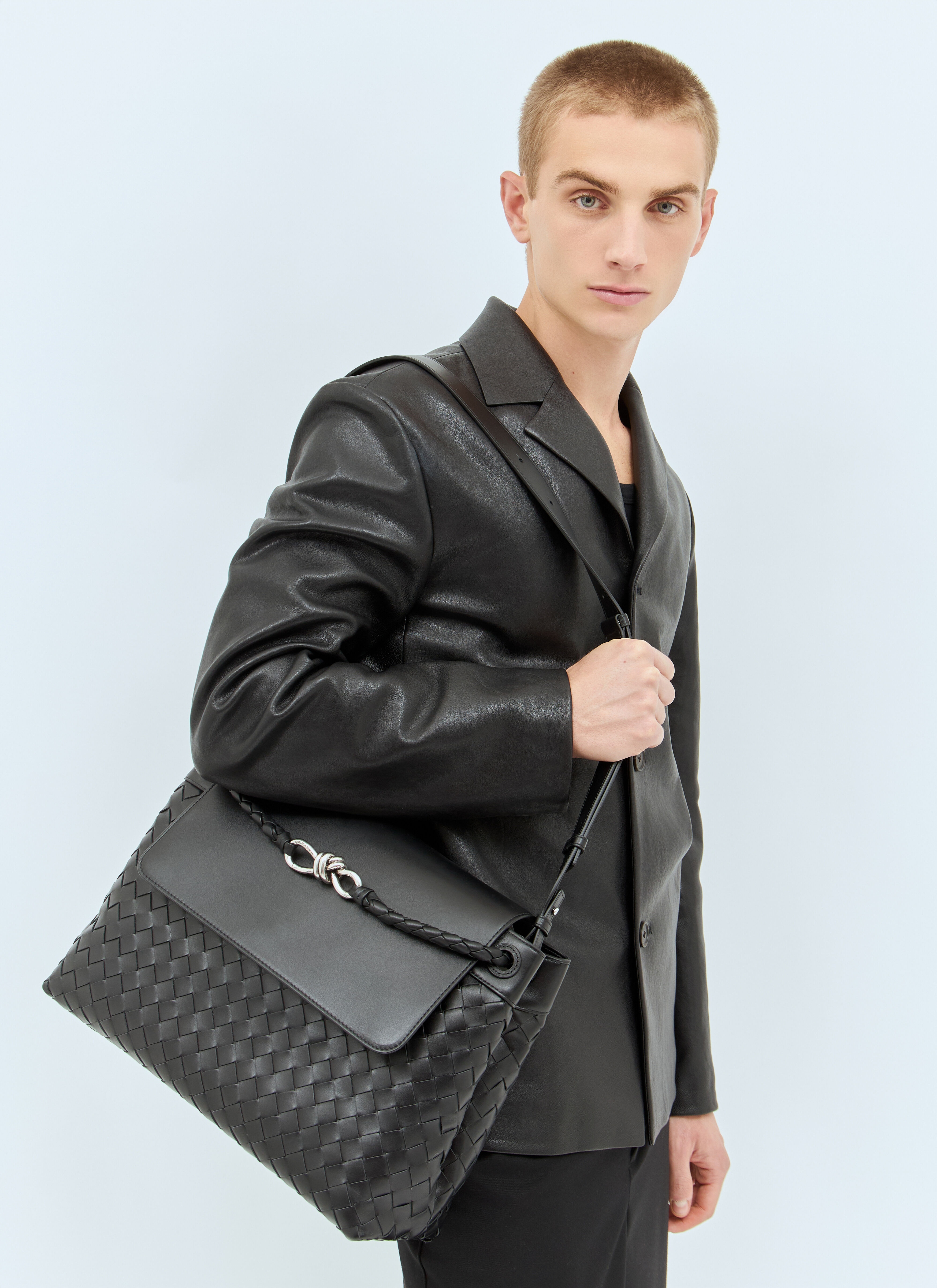 ショルダーバッグ BOTTEGA VENETA MEDIUM ANDIAMO MESSENGER BAG Bottega Veneta Medium Andiamo Messenger Bag | lncc | REVERSIBLE