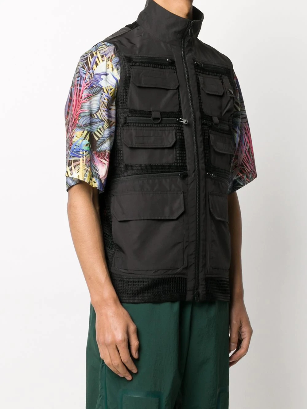 multi-pocket mesh panel sleeveless jacket - 3