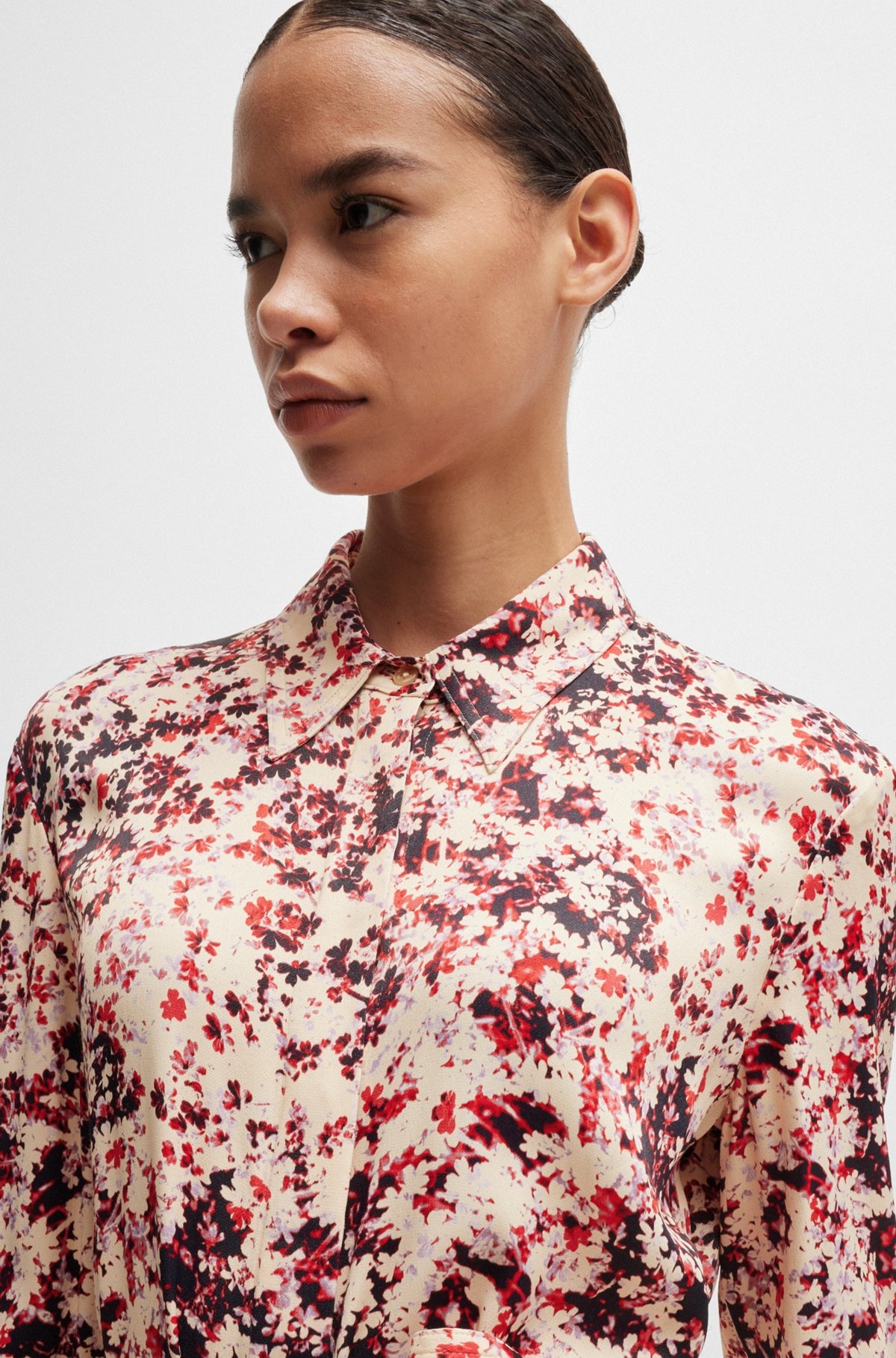 LONG-SLEEVED SHIRT DRESS IN FLORAL-PRINT SATIN - 5