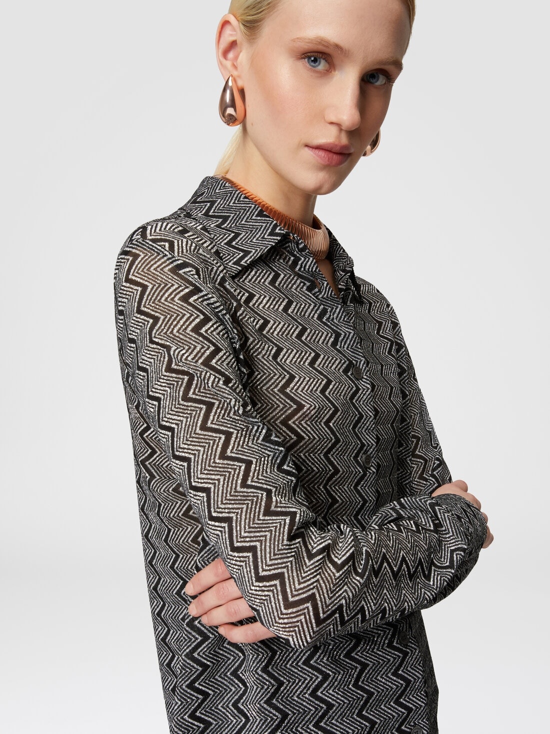 Shirt with zig zag lamé pattern - 4