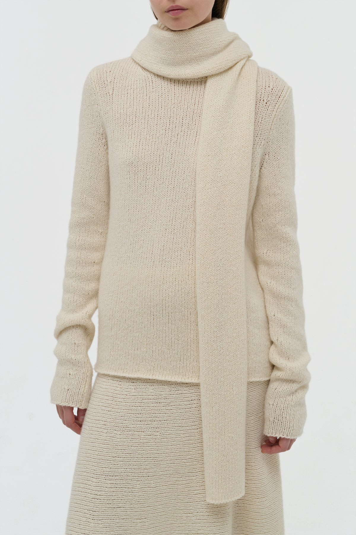 Tulsi Knit Scarf in Ivory Cashmere - 2