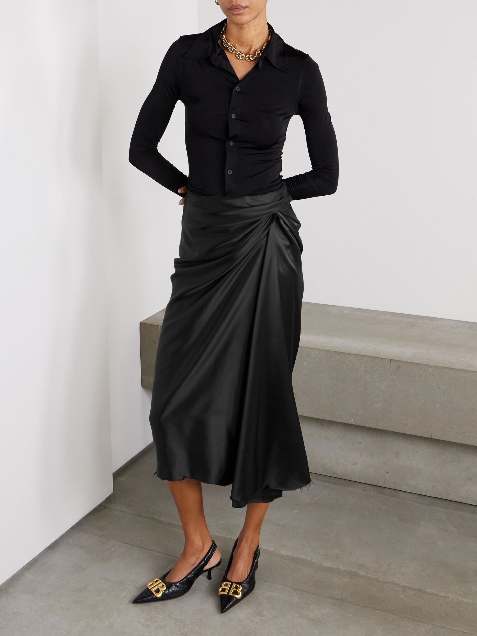 Asymmetric frayed gathered draped satin midi skirt Black - 2