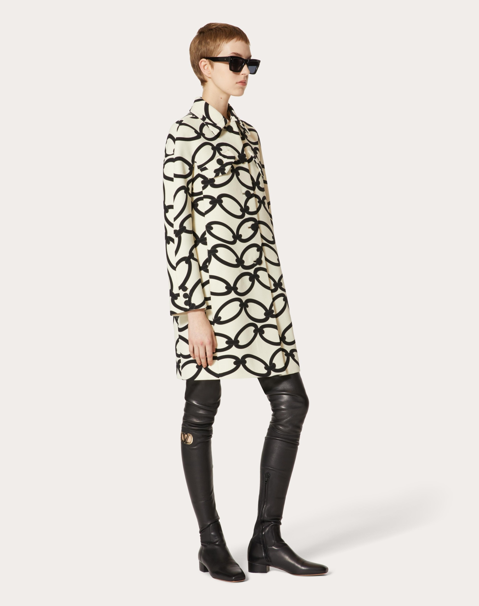 VALENTINO CHAIN 1967 DOUBLE CREPE COUTURE COAT - 2