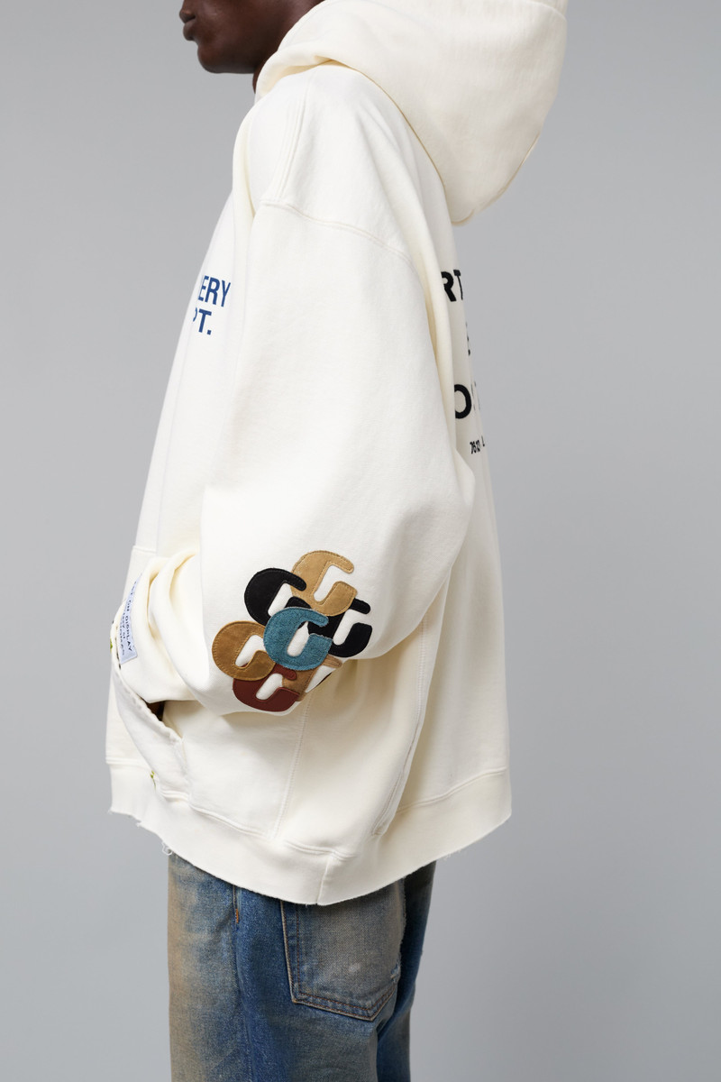 STUDIO HOODIE 10