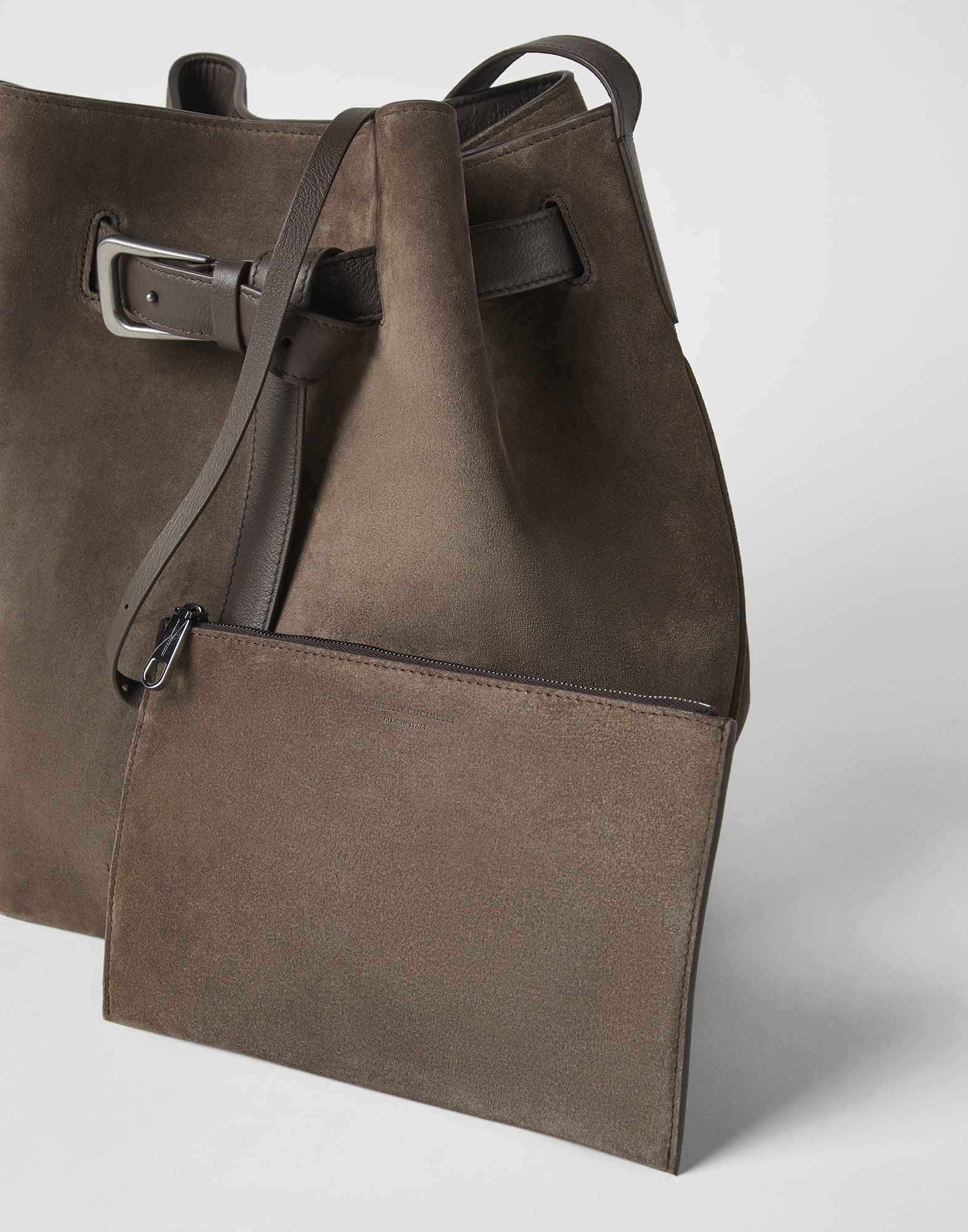 Sartorial large bucket bag in suede - 5