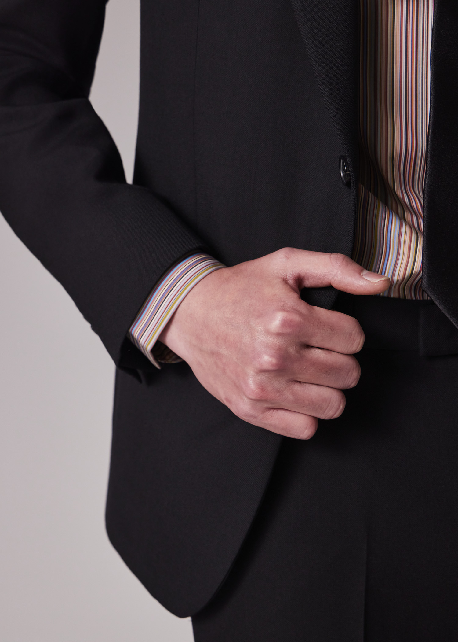 The Soho - Tailored-Fit Black Wool 'A Suit To Travel In' Blazer - 6