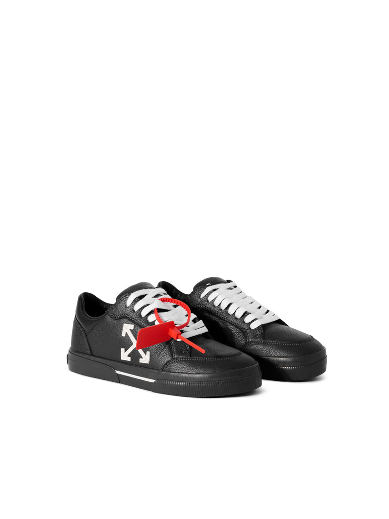 Off-White Vulcanized Low Sneakers outlook